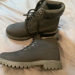 Black Boots